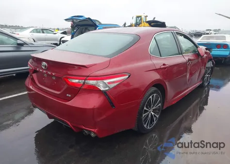 2018 Toyota Camry Se z USA, uszkodzony, nr VIN 4T1B11HK9JU672503